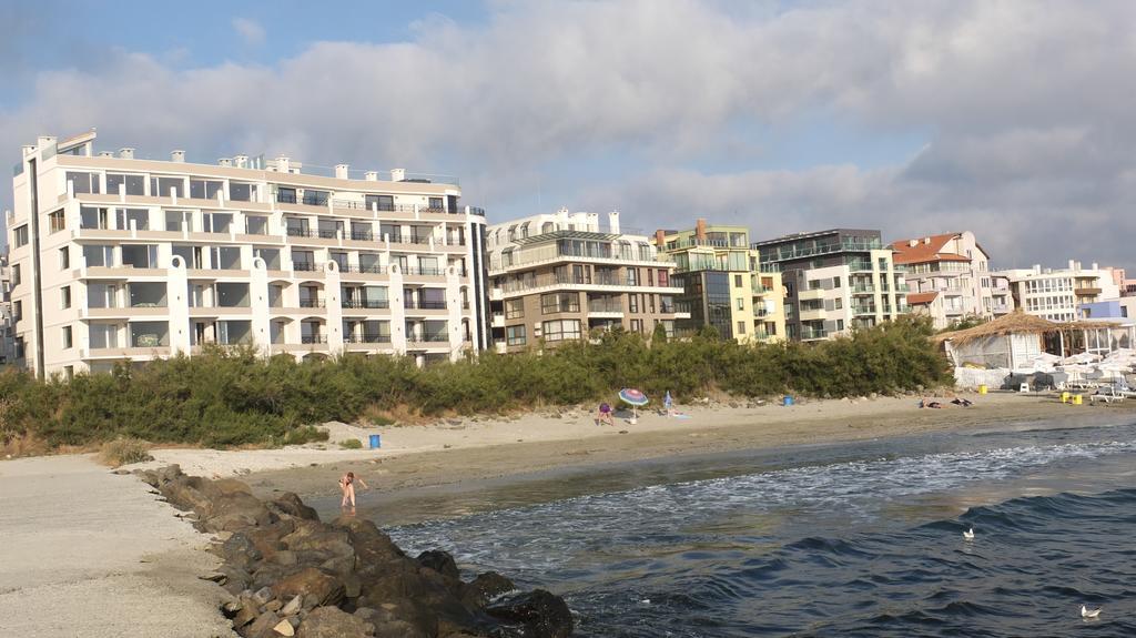 Golden Sea View Apartments เปาโมเรีย ภายนอก รูปภาพ