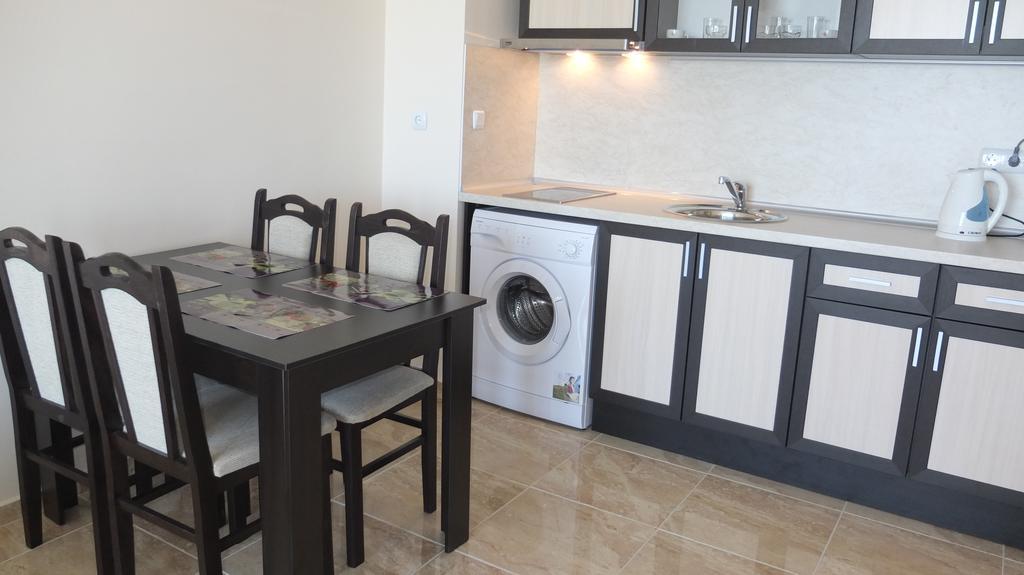 Golden Sea View Apartments เปาโมเรีย ภายนอก รูปภาพ