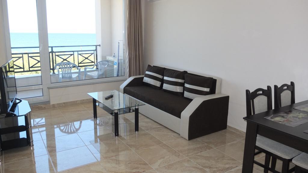 Golden Sea View Apartments เปาโมเรีย ภายนอก รูปภาพ