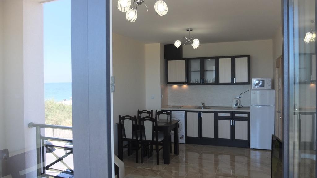 Golden Sea View Apartments เปาโมเรีย ภายนอก รูปภาพ