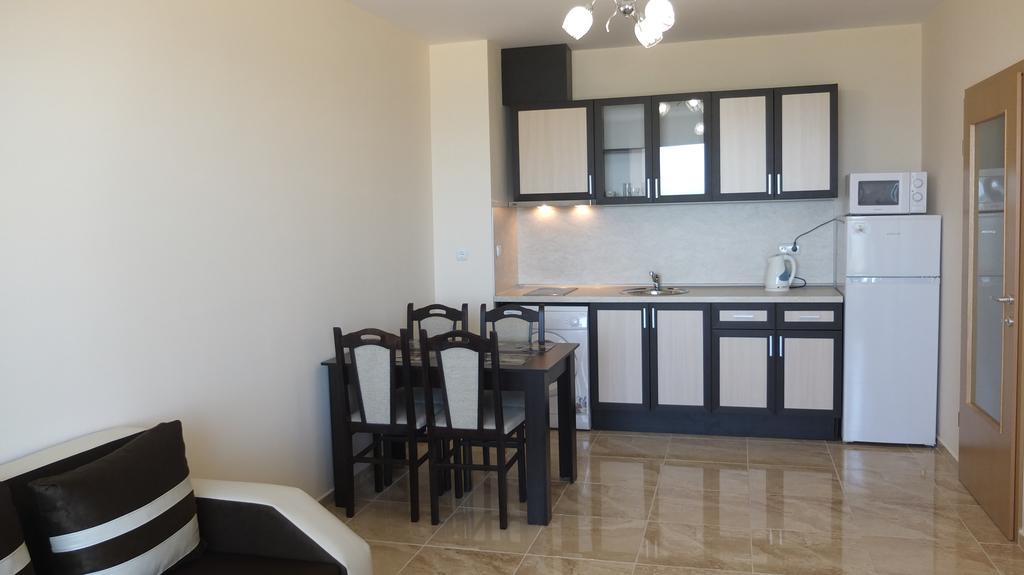Golden Sea View Apartments เปาโมเรีย ภายนอก รูปภาพ
