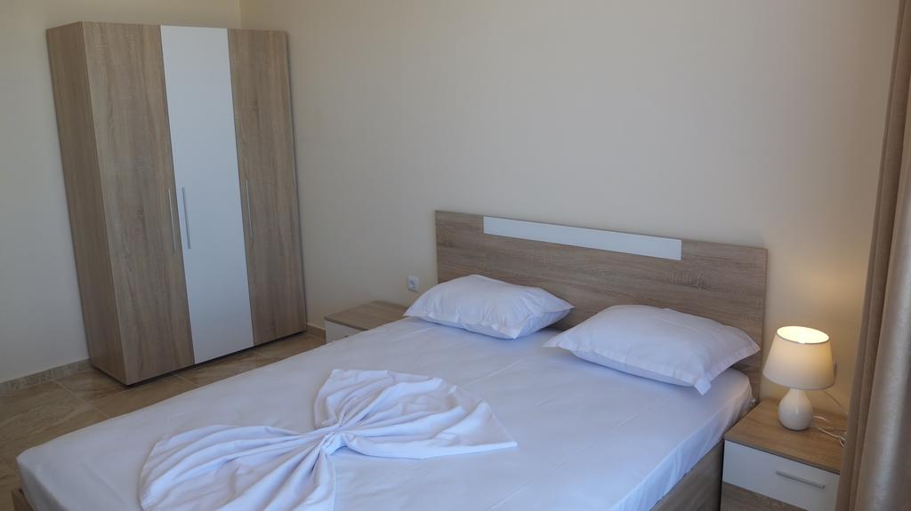 Golden Sea View Apartments เปาโมเรีย ภายนอก รูปภาพ