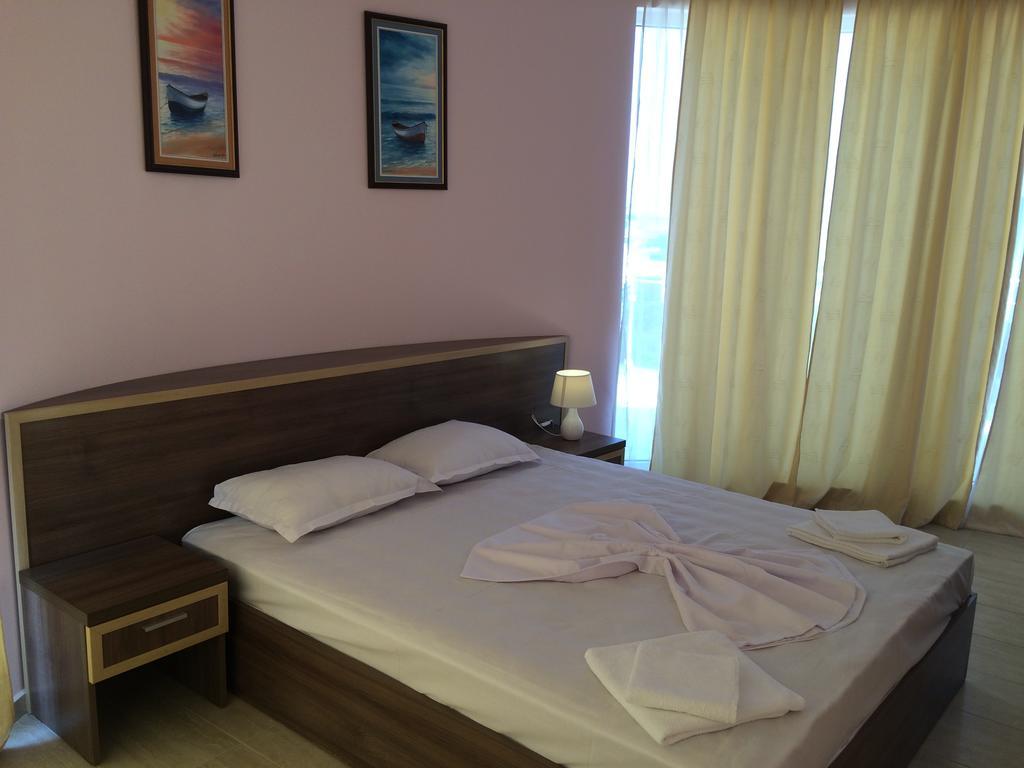 Golden Sea View Apartments เปาโมเรีย ภายนอก รูปภาพ