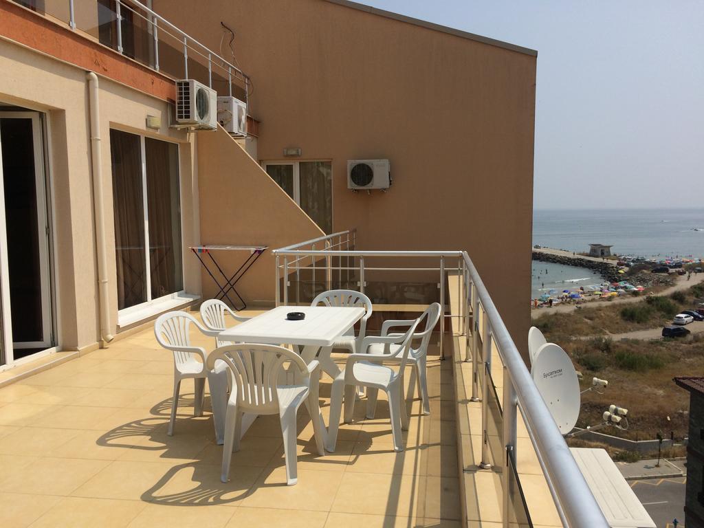 Golden Sea View Apartments เปาโมเรีย ภายนอก รูปภาพ